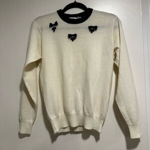 Women’s Small Cream Pullover Sweater w/ Black Bows & Jeweled Appliqué.